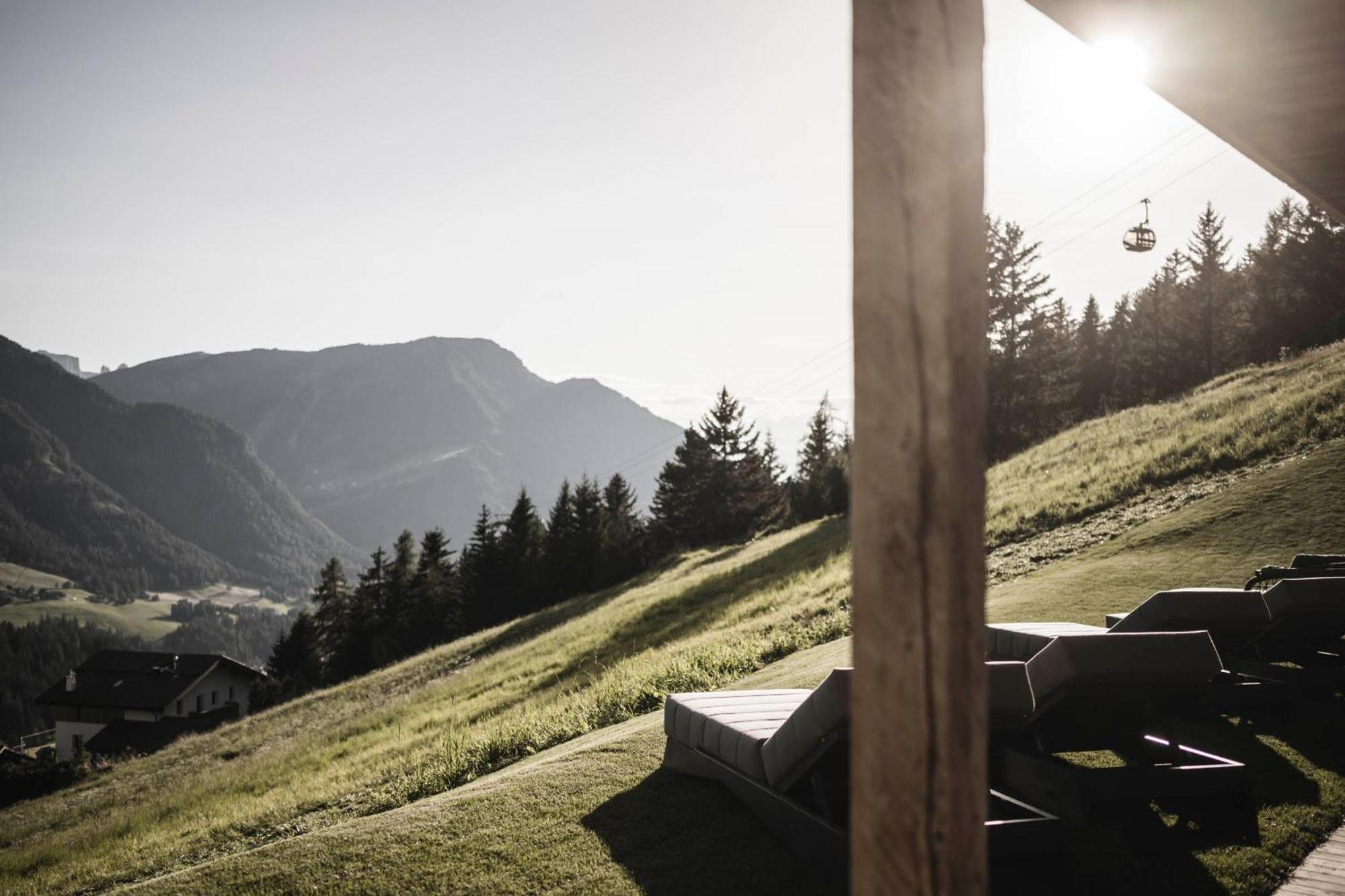 Luxury Chalet Vilaiet Ortisei Eksteriør billede